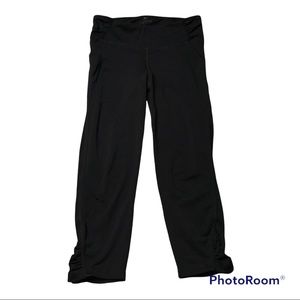 Black Capri workout leggings Free 2 B size small